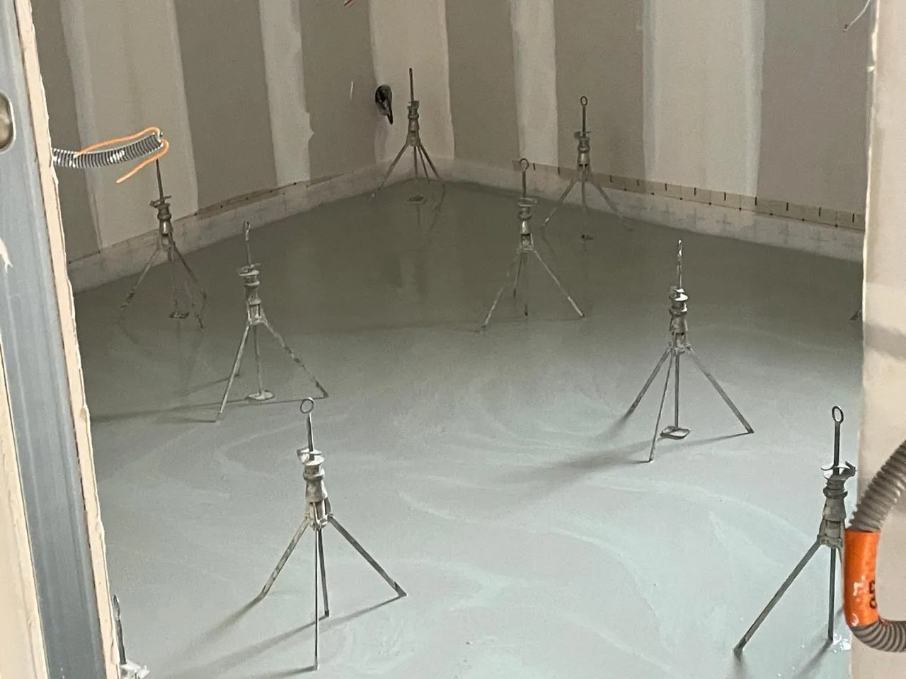 Coulage chape ciment